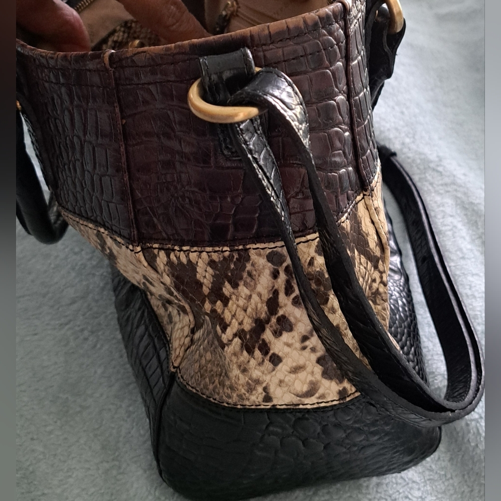 Brahmin Brown and Black Textured Shoulder Bag - Picture 3 of 8